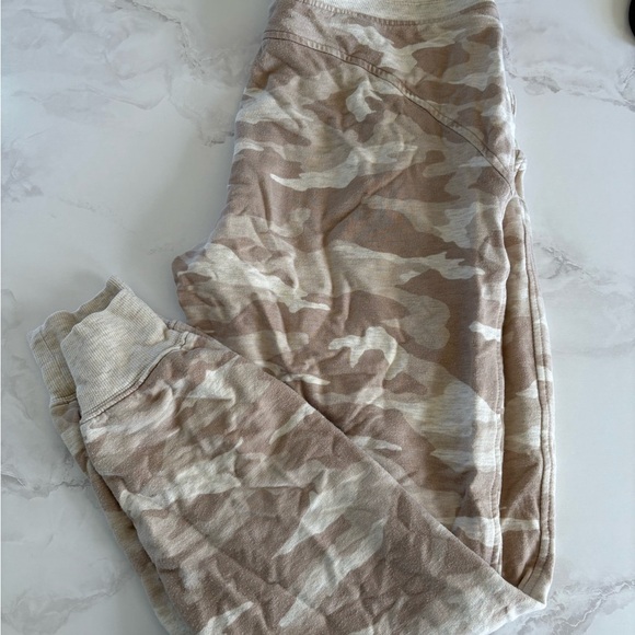 Athleta Beige Camouflage Joggers - Picture 2 of 4